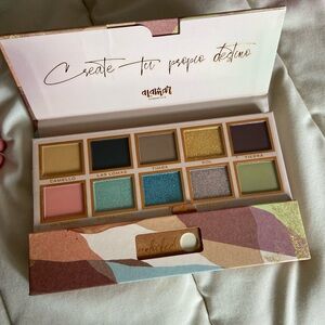 Alamar Destino Palette